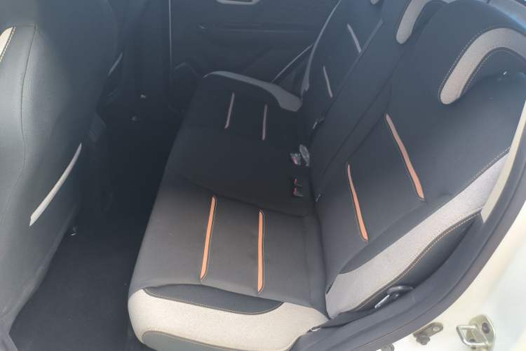 Used JAC Yiwei E10X 2024 Charming Edition 301km Lite
