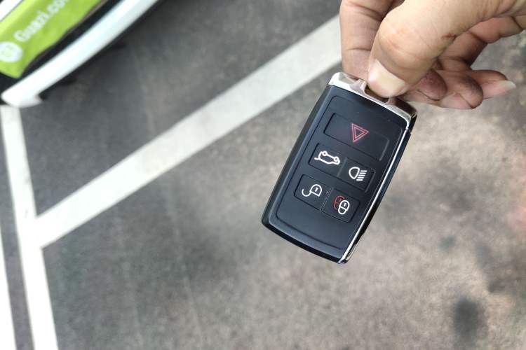 Used Land Rover Range Rover Evoque 2020 249 PS R-DYNAMIC S Sport Edition
