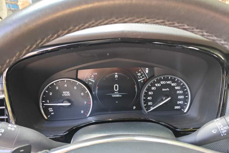 Used Cadillac XT5 2018 25T Luxury Model
