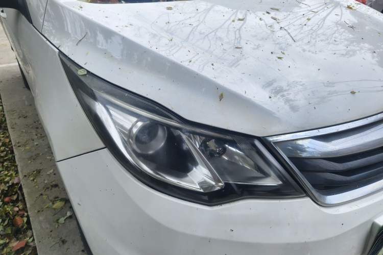 Used CHANGAN KAICHENG Oushang A600 2016 1.5L Manual Luxury 7-Seater Right Front Headlight