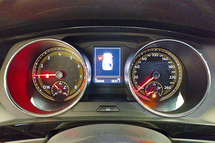 Used Volkswagen Tiguan L 2019 Revised 330TSI Automatic Two-Wheel Drive Smart & Luxury Edition China VI Standard Instrument Cluster