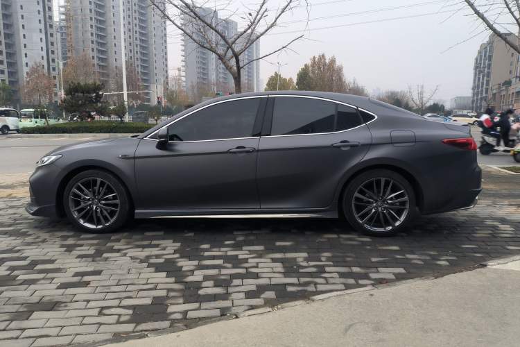 Used Toyota Camry 2025 Dual-Motor 2.0 HXS Glory Edition
