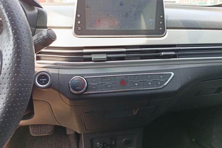 Used Dayun Yuehu 2023 300 Standard Edition Audio And AC Panel