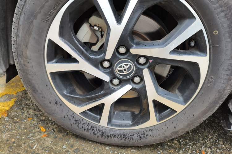 Used Toyota C-HR 2018 2.0L Leading with Sunroof China V Standard