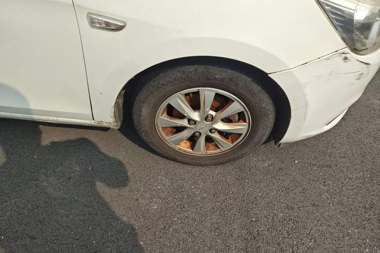 Used Chevrolet Sail 2015 Sail 3 1.5L Manual with Ideal Sunroof Edition Right Front Wheel Hub