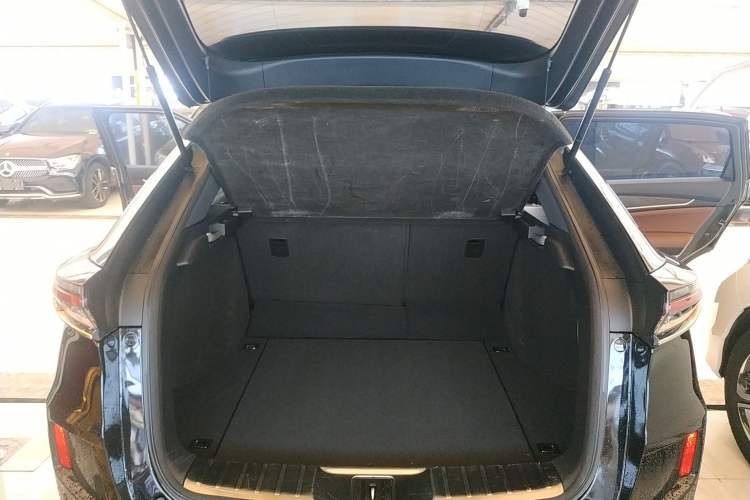 Used Honda UR-V 2020 370TURBO Two-Wheel Drive Luxury Edition
