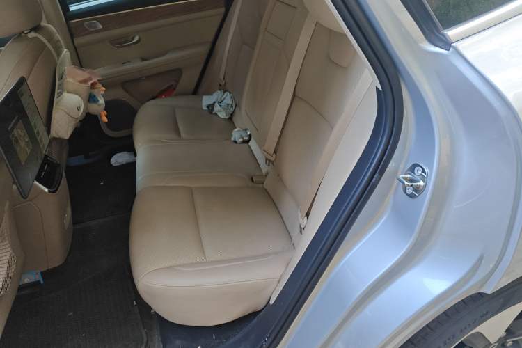 Used Hima AITO M5 2023 Extended-Range Rear-Drive Standard Version
