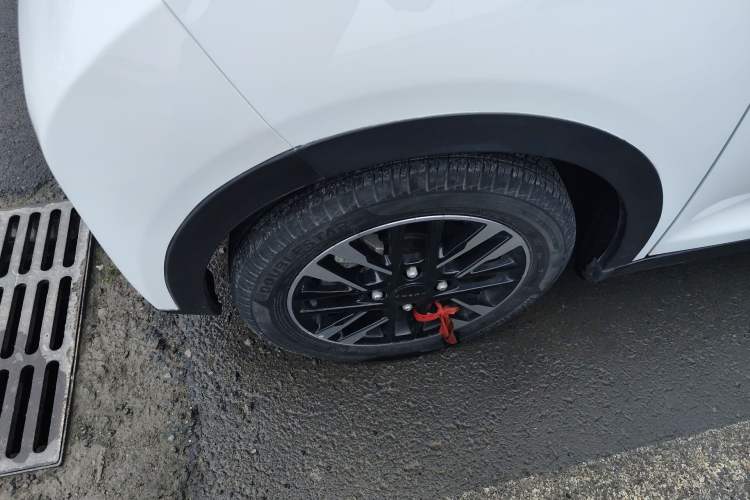 Used Chery QQ Little Ant 2024 251km True Love Edition Left Front Wheel Hub