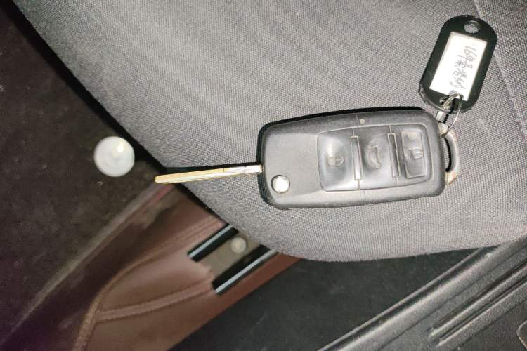 Used Volkswagen Santana 2015 1.6L Automatic Fashion Edition