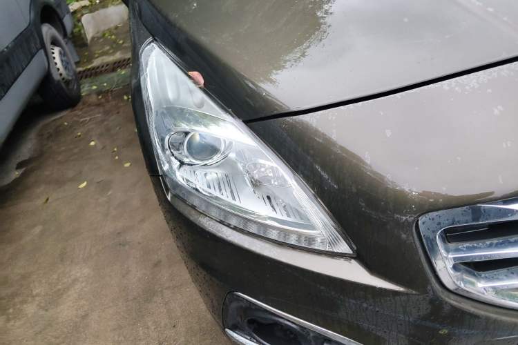 Used Peugeot 3008 2015 2.0L Manual Classic Edition Right Front Headlight