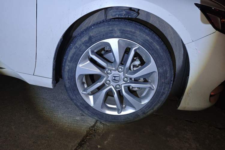 Used Honda Accord 2021 260TURBO Luxury Starry Sky Limited Edition Right Front Wheel Hub