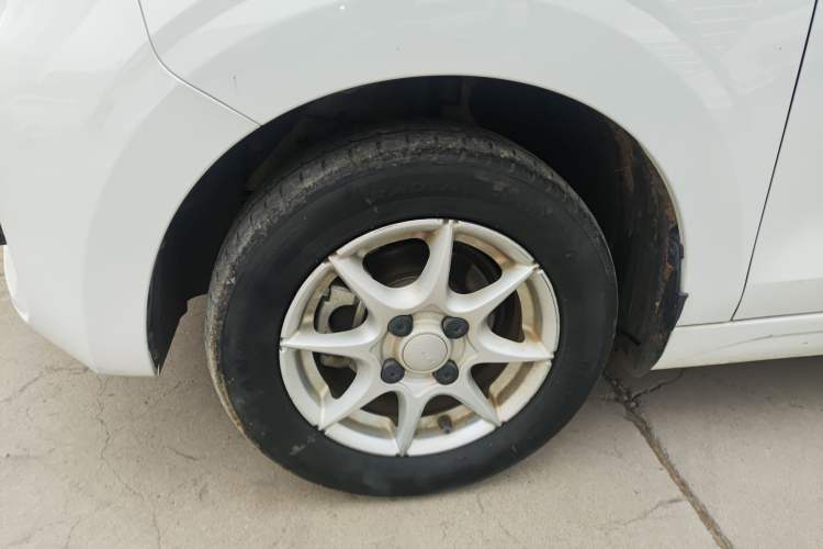 Used Roewe Clever 2021 302 km New Four-Seater Super-Efficient Version