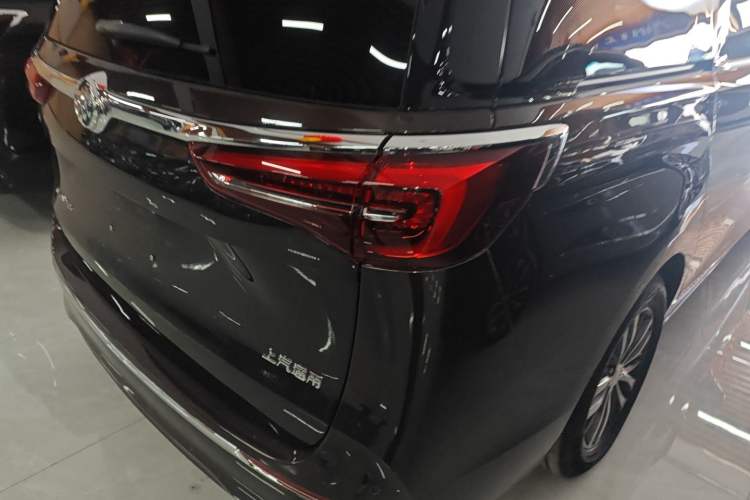 Used Buick GL8 2021 ES Landtrek 653T Comfort Edition