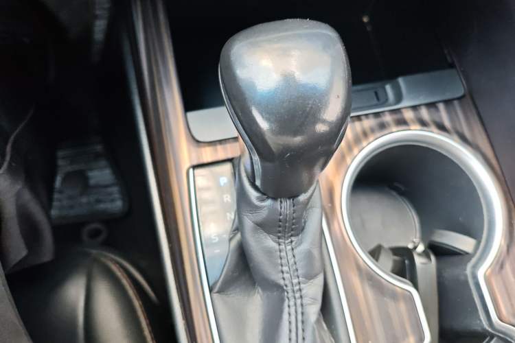 Used Toyota Camry 2018 2.0G Luxury Edition