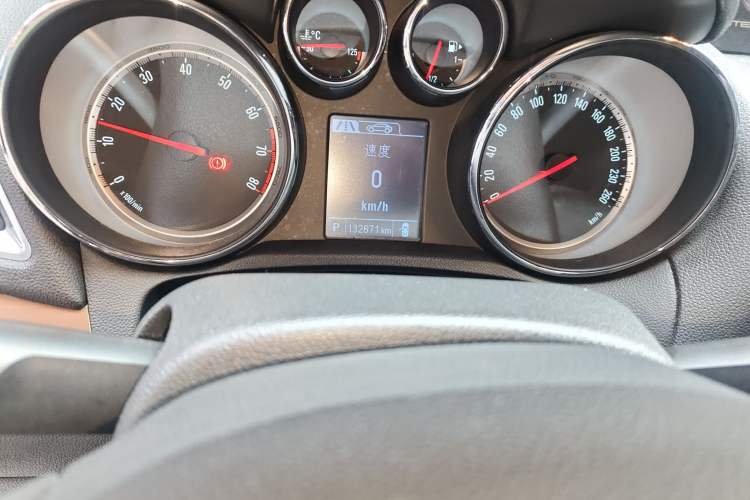 Used Buick Encore 2013 1.4T Automatic All-Wheel Drive Flagship Edition
