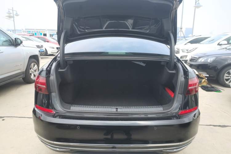 Used Volkswagen Passat 2020 Revised Version 280TSI Business Edition China VI Standard Trunk
