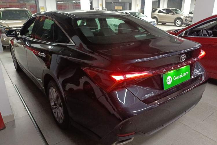 Used Toyota Avalon 2019 2.0L Luxury Edition China VI Standard
