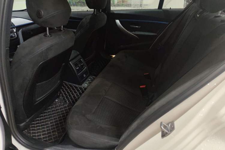 Used BMW 3 Series 2018 320i M Sport Package Left Rear Seat