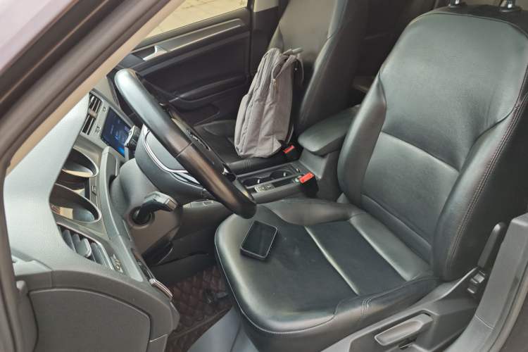 Used Volkswagen Golf 2015 1.4TSI Automatic Comfort Model Left Front Seat