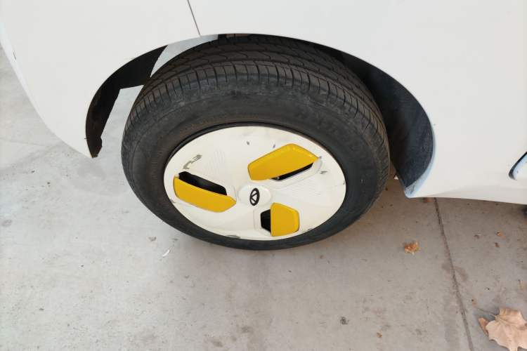 Used Chery QQ Ice Cream 2022 120km Conical Shape Lithium Iron Phosphate