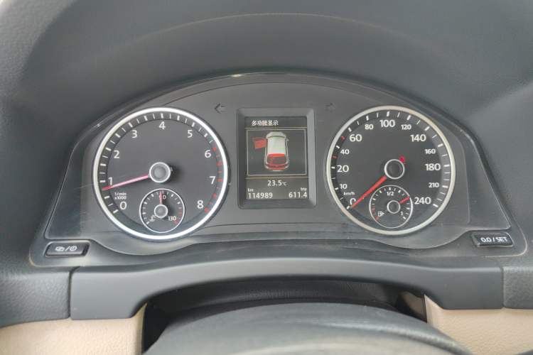 Used Volkswagen Tiguan 2015 1.8TSI Automatic Two-Wheel Drive Luxury Model Instrument Cluster