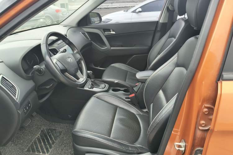 Used Hyundai ix25 2015 1.6L Automatic Two-Wheel Drive Smart GLS Trim Left Front Seat