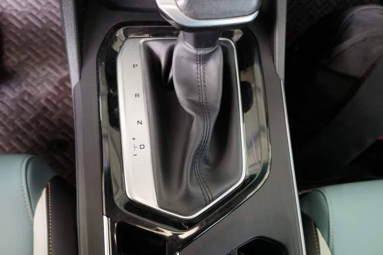 Used Geely Auto Emgrand S 2022 1.4T CVT Crossover Player Edition
