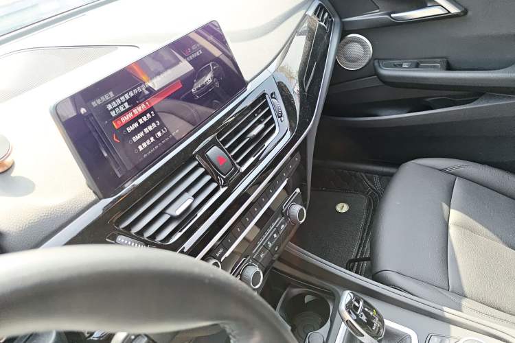 Used BMW 1 Series 2021 120i M Sport Edition Audio And AC Panel