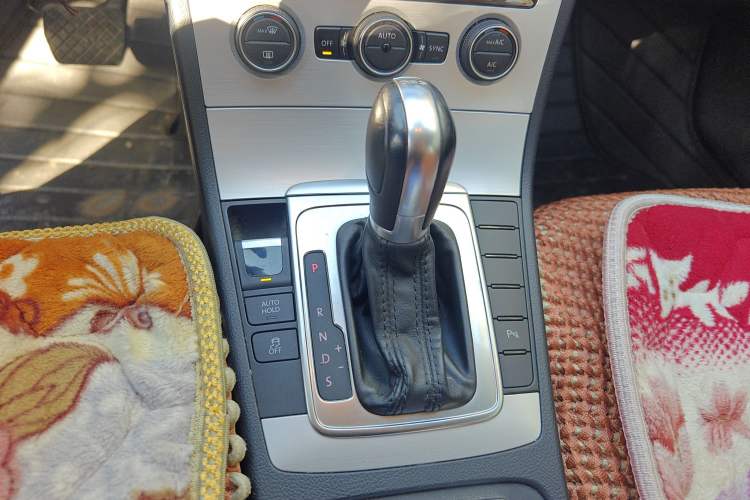 Used Volkswagen Magotan 2015 1.8TSI Advanced Model Gear Lever