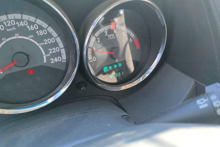 Used Dodge Caliber 2010 2.0 SXT Odometer Close Up