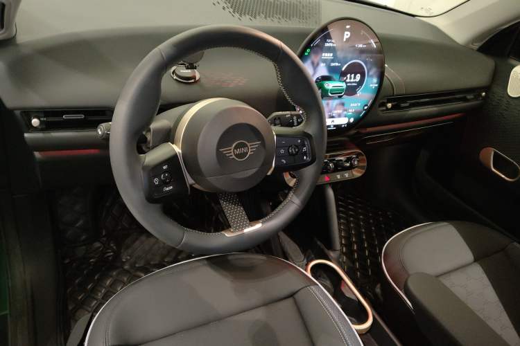 Used MINI Electric MINI COOPER 2024 456km COOPER E Classic Edition
