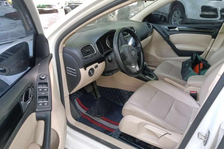 Used Volkswagen Golf 2012 1.4 TSI Automatic Comfort Edition Driver Seat