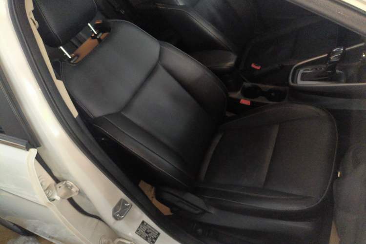 Used Ford Escort 2015 1.5L Automatic Fashion Model