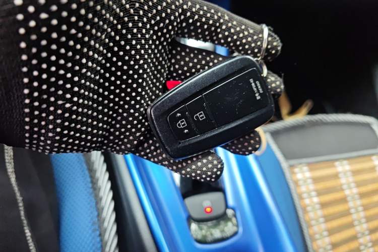 Used Toyota IZOA 2018 2.0L Yichi Edition China V Standard Vehicle Key