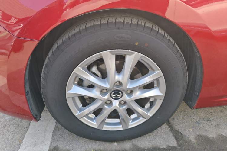 Used Mazda 3 Axela 2017 Sedan 1.5L Automatic Comfort Model Emission Standard China V