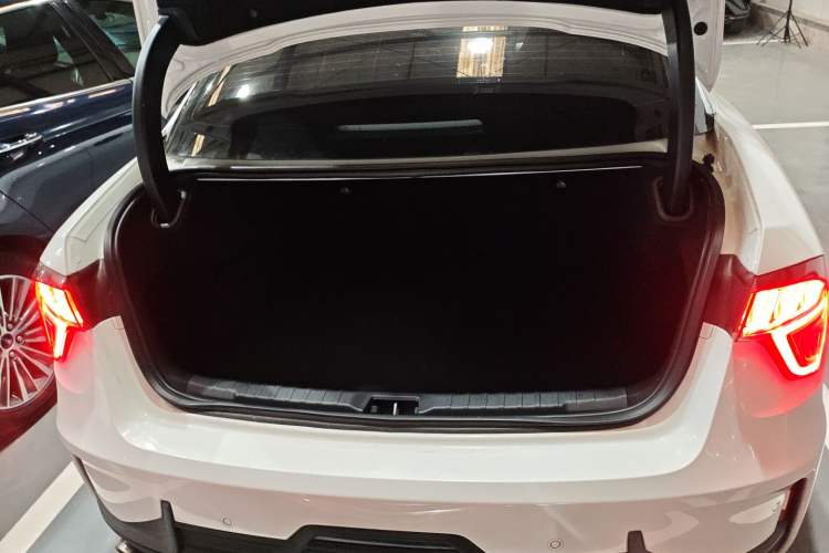 Used Lynk & Co 03 2022 2.0TD DCT GenioPlus
