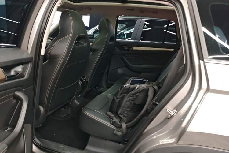 Used Skoda Kodiaq 2023 TSI330 7-Seater Two-Wheel-Drive Luxury Edition
