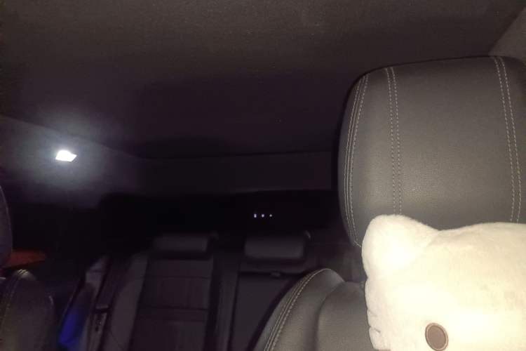 Used Land Rover Range Rover Evoque 2020 249 PS R-DYNAMIC S First-Edition Sport Custom Edition
