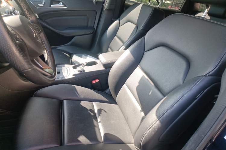 Used Mercedes-Benz B-Class 2018 B 200 Fashion Model Left Front Seat