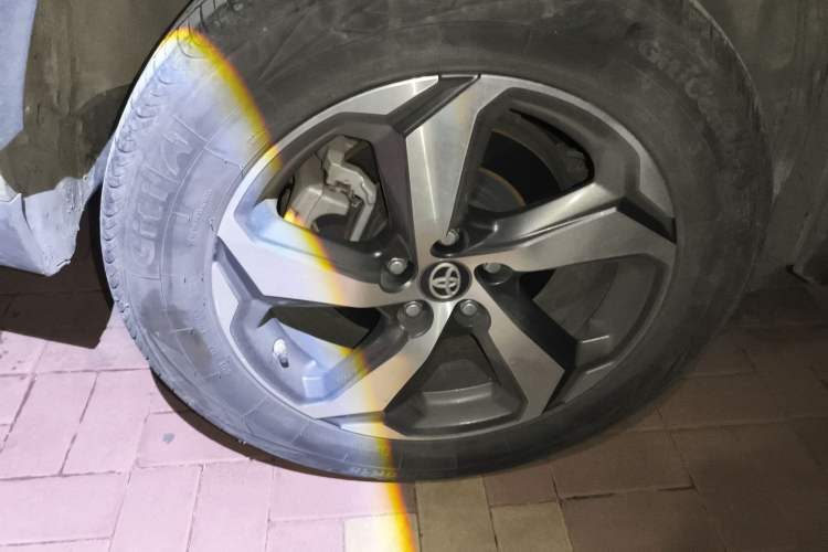 Used Toyota RAV4 Rongfang Plug-in Hybrid 2021 2.5L Two-Wheel Drive Elite Pro
