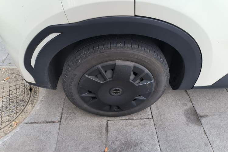 Used BYD Seagull 2024 Honor Edition 305km Dynamic Version Right Rear Wheel Hub