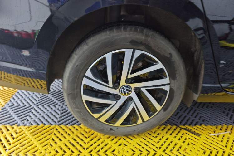 Used Volkswagen Lavida 2023 1.5L Automatic 5 Million Edition Exterior 5