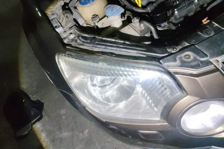 Used Skoda Yeti 2013 1.8T DSG Prestige Edition Right Front Headlight