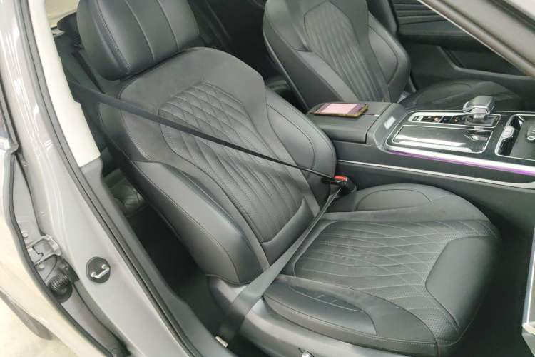 Used Hongqi HS5 2023 2.0T Qixiang Pro Edition
