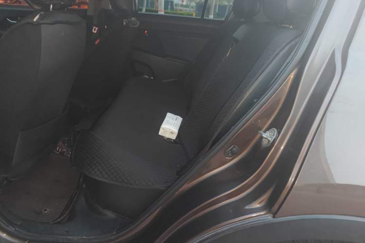 Used Kia Sportage R 2011 2.0L Automatic Two-Wheel Drive Premium Edition Left Rear Seat