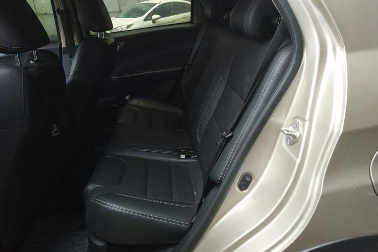 Used Geely Auto Vision X3 2017 1.5L Manual Luxury Model
