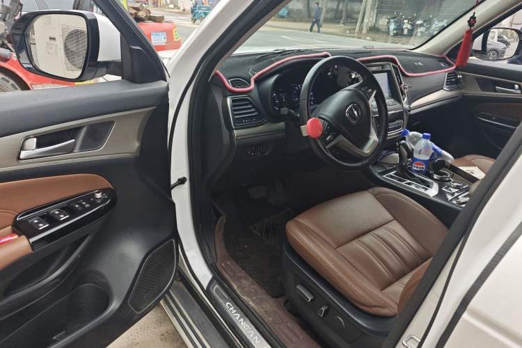 Used CHANGAN CS95 2017 2.0T Two-Wheel Drive Zhitu Edition