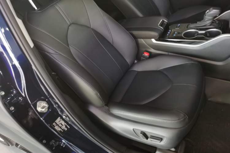 Used Toyota Highlander 2022 Dual-Engine 2.5L Four-Wheel Drive Prestige Version 7 Seats
