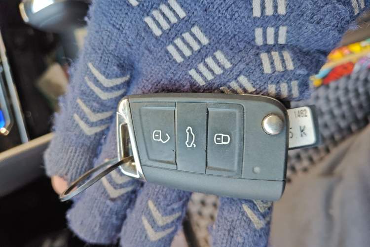 Used Volkswagen Tharu 2022 280TSI Two-Wheel-Drive Luxury Edition Vehicle Key