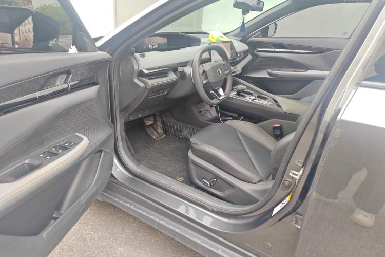 Used CHANGAN UNI-V 2022 1.5T Prestige Version Driver Seat